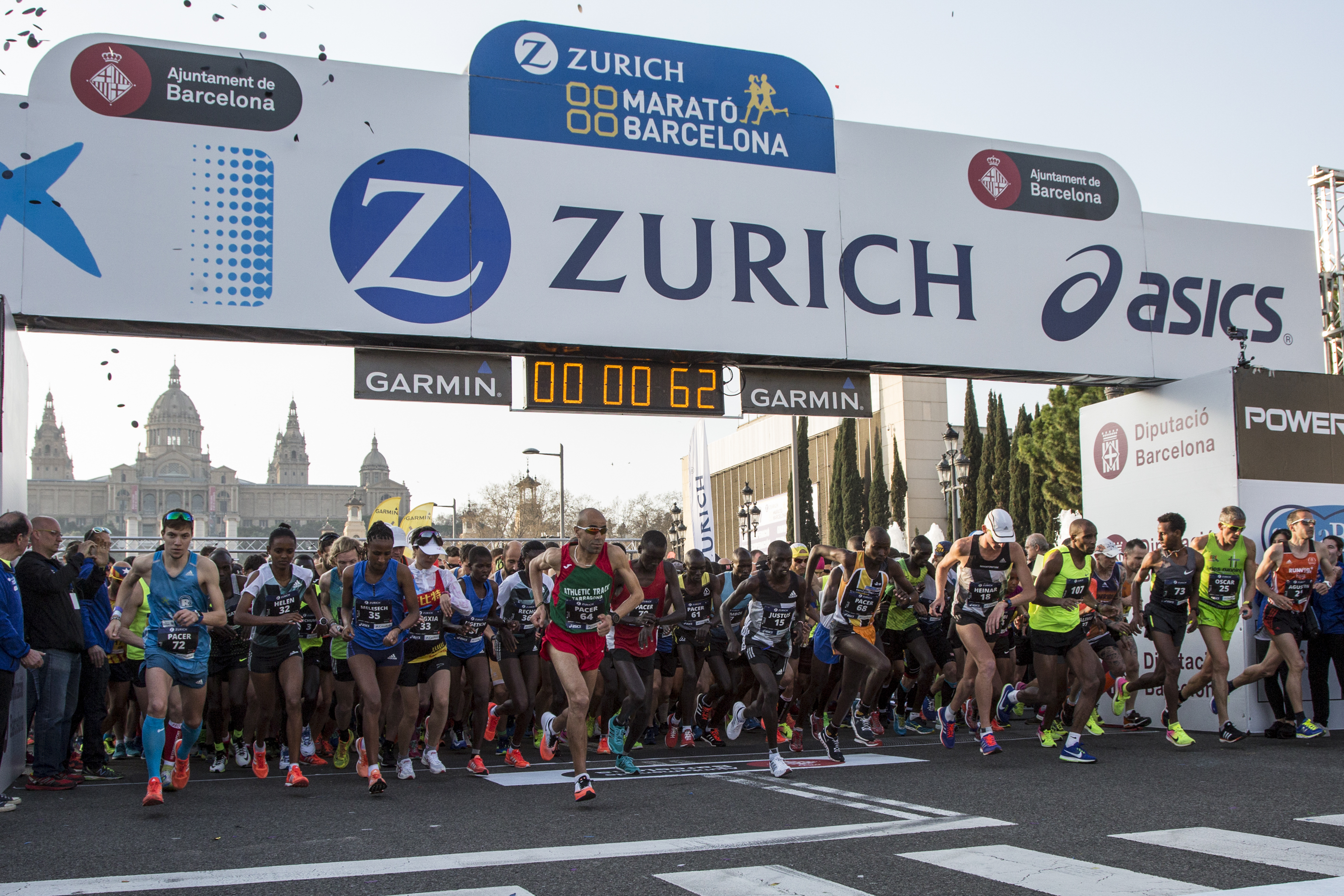 Ellos terrorismo Ocurrencia Zurich invita a 3.000 clientes a correr gratis los 4 maratones que  patrocina en 2018 - Grupo Aseguranza