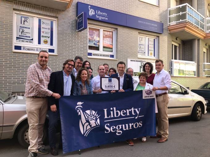 Liberty y sus mediadores donan 10.200 euros a través de la iniciativa